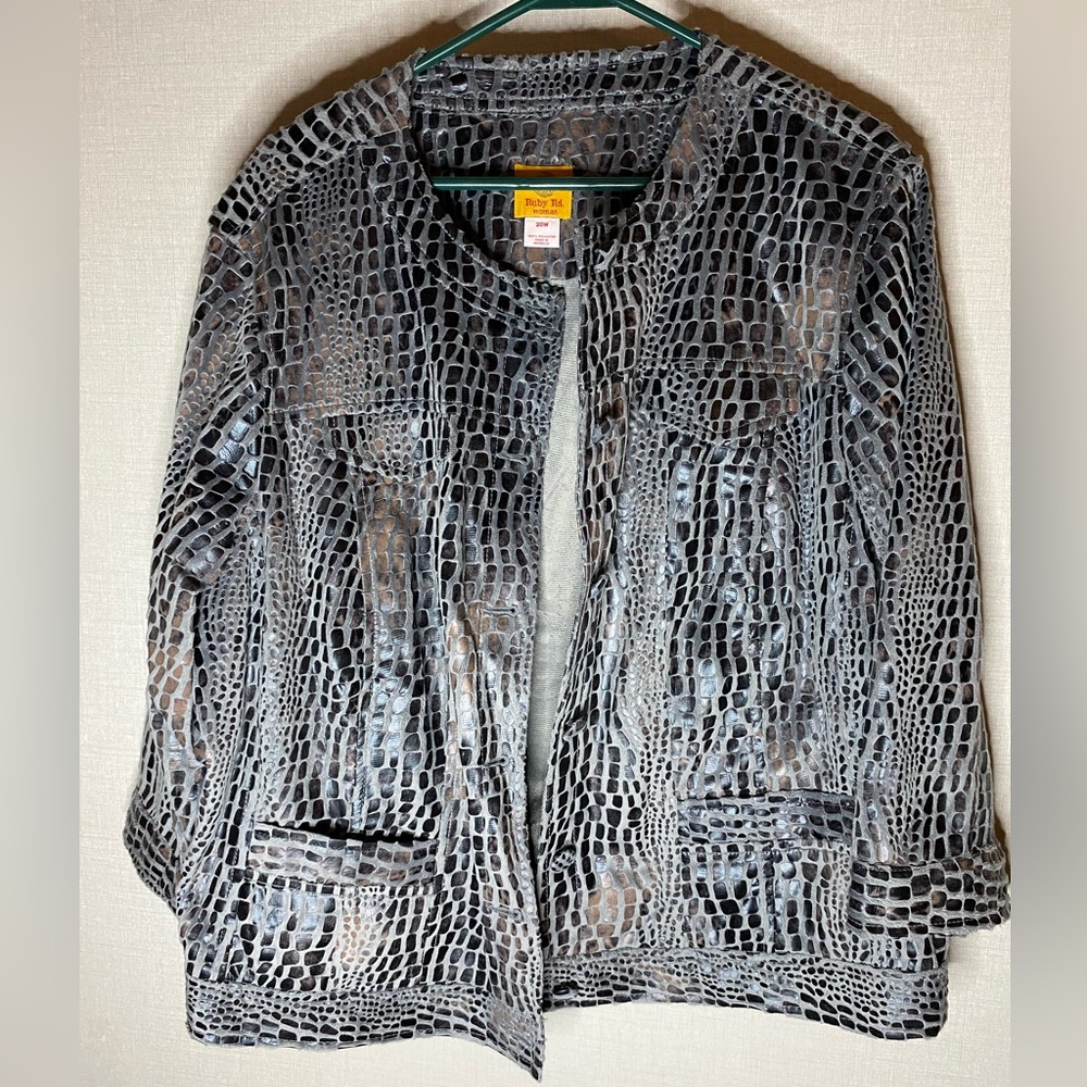 Women’s Snake Print Jacket